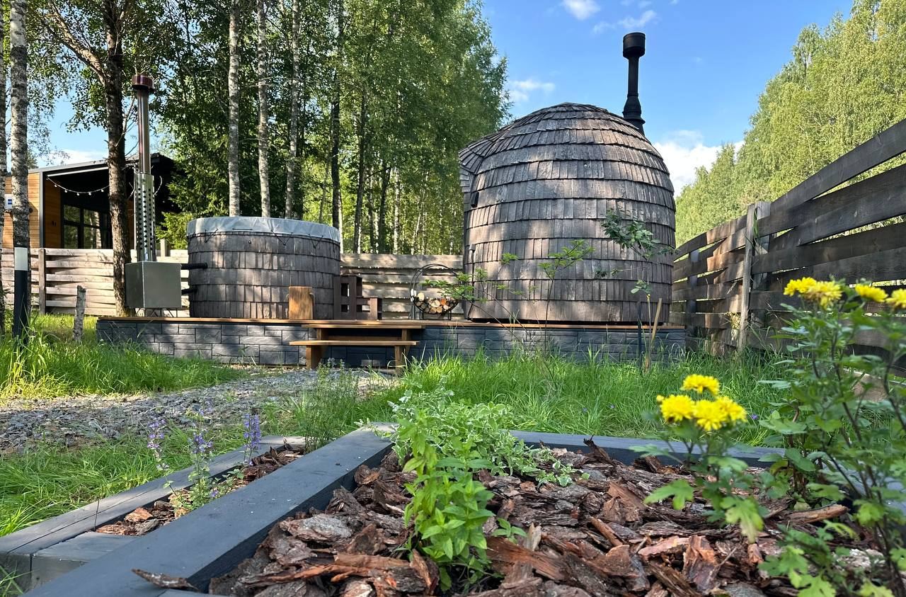 Баня и купель Mint House среди леса и свежей мяты